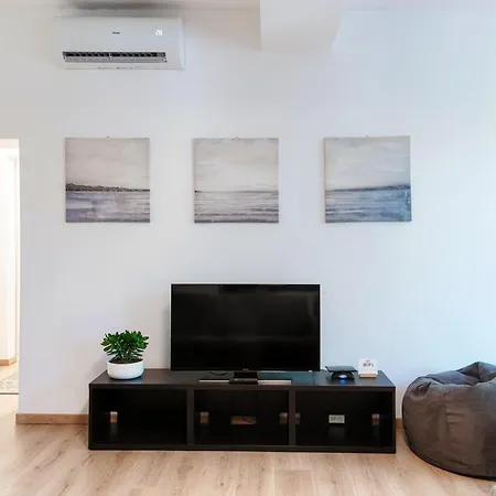 Apartment Lucia Cozy Flat At Few Steps By Como